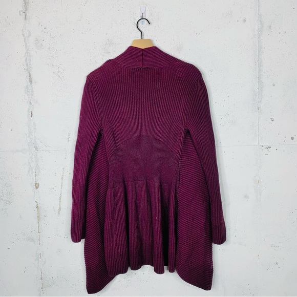 Cabi Regal Ribbed Knit Long Cardigan Size Medium - Picture 6 of 10